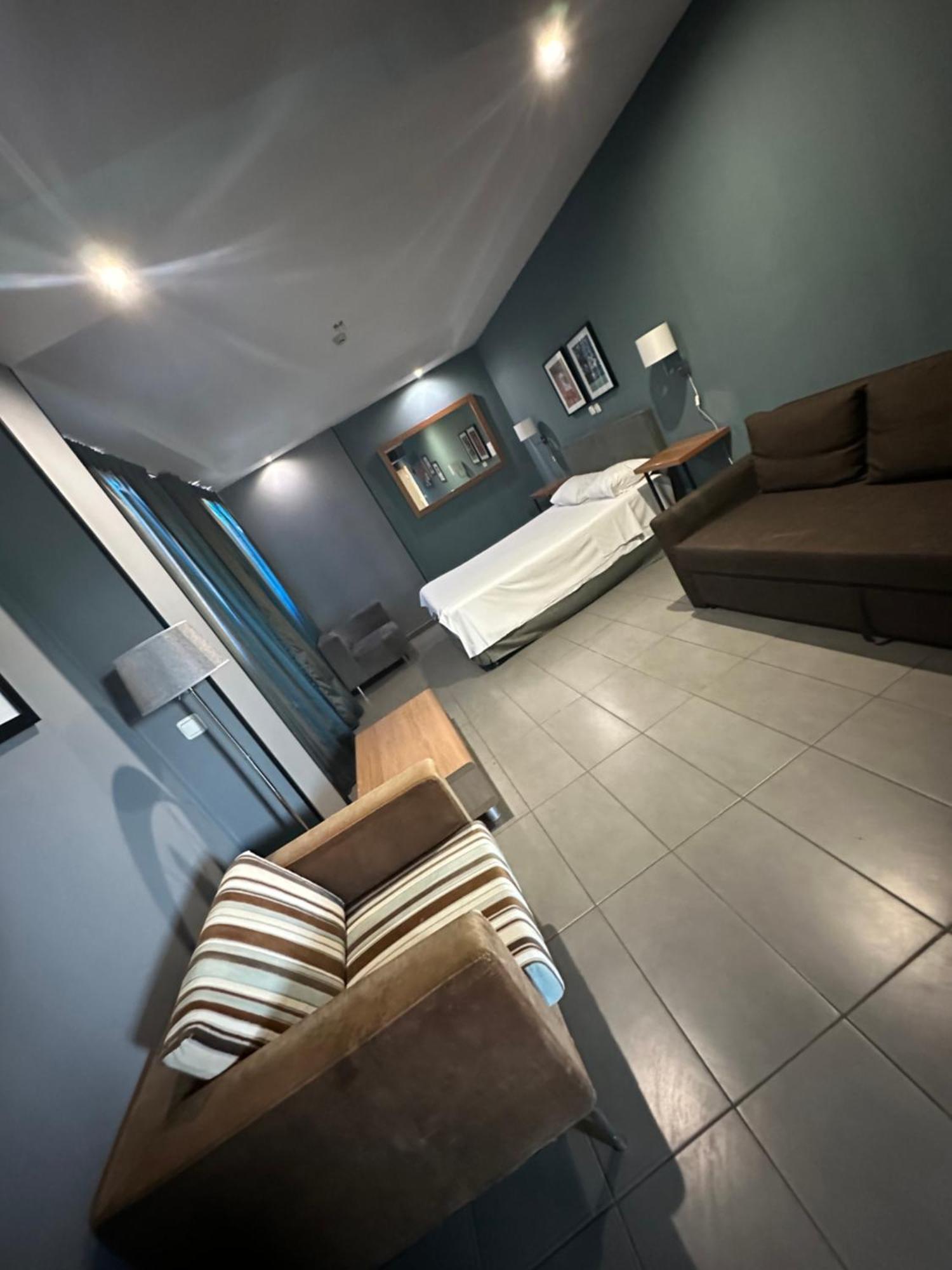 Athina Airport Hotel Терми Екстериор снимка